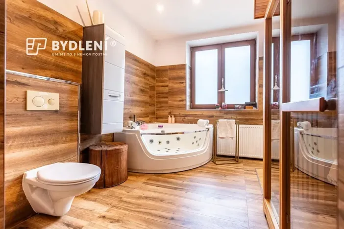 Prodej rodinného domu, Chabařovice, 339 m2