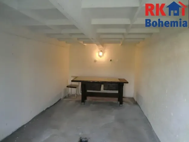 Pronájem garáže, Mladá Boleslav, Nádražní, 19 m2