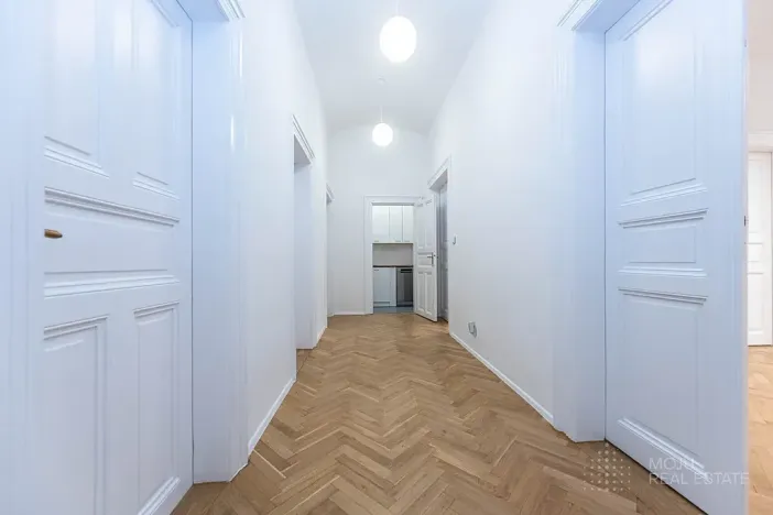 Pronájem kanceláře, Praha - Vinohrady, Čermákova, 170 m2