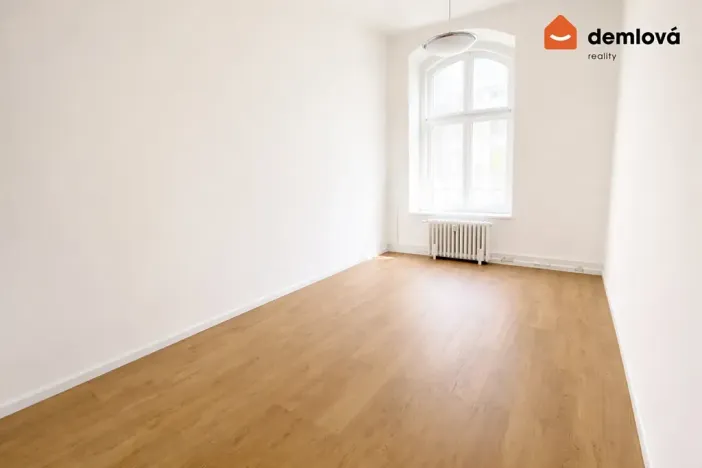 Pronájem kanceláře, Ostrava, Smetanovo náměstí, 24 m2