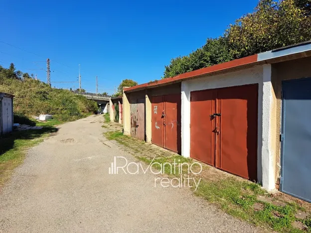 Pronájem garáže, Brno, Skopalíkova, 15 m2