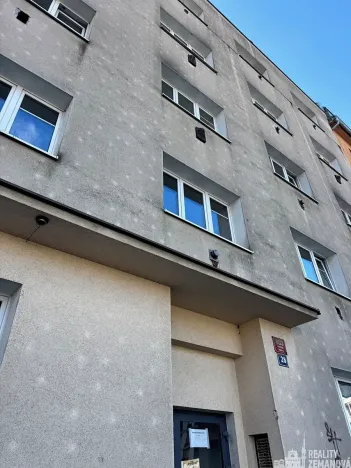 Pronájem bytu 2+kk, Praha - Vysočany, Kolbenova, 60 m2