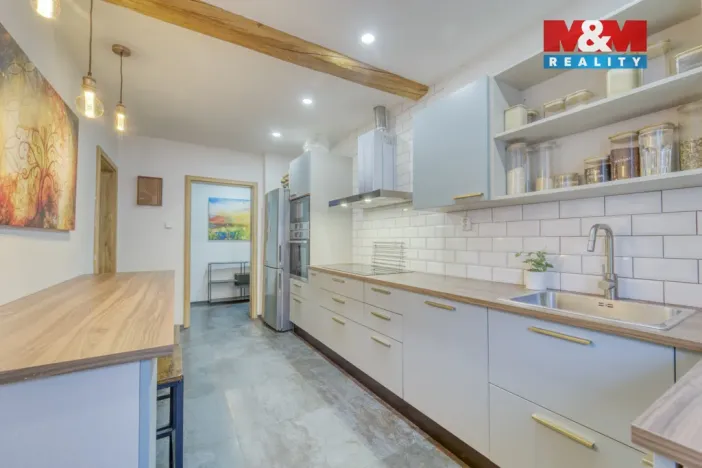 Prodej rodinného domu, Černošice, Komenského, 250 m2