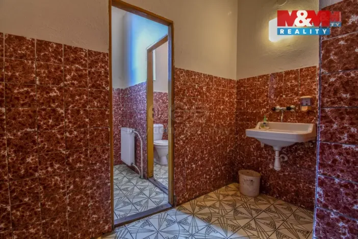 Prodej kanceláře, Bílovec - Lubojaty, 500 m2