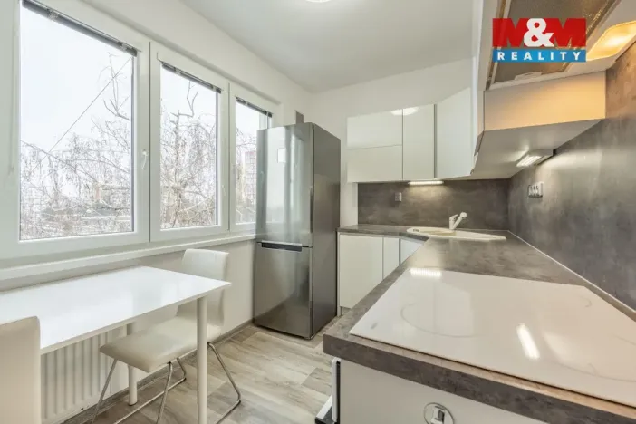 Pronájem bytu 2+1, Kralupy nad Vltavou - Lobeček, Předmostí, 54 m2