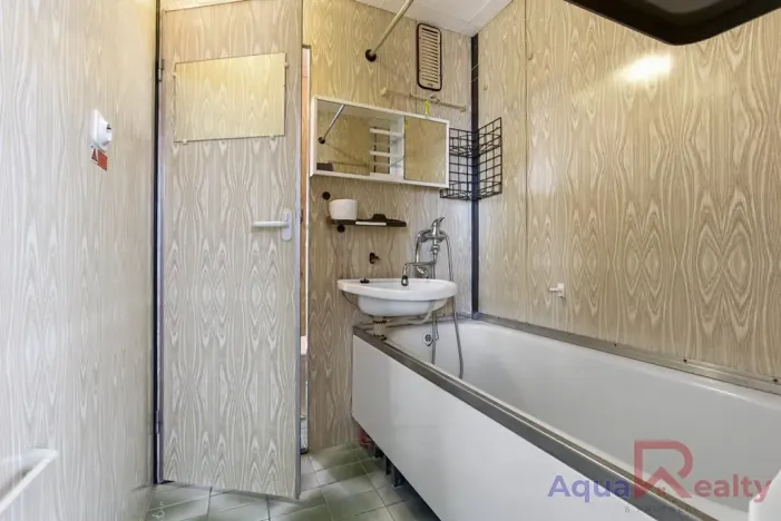 Prodej bytu 3+1, Karlovy Vary, Východní, 68 m2