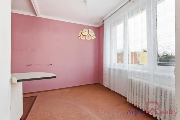 Prodej bytu 3+1, Karlovy Vary, Východní, 68 m2