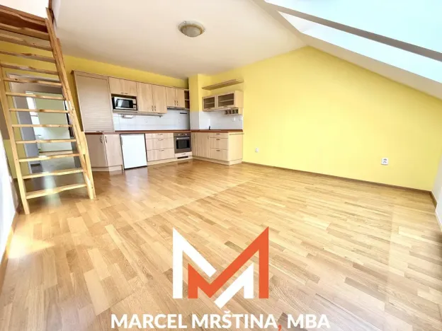 Pronájem bytu 3+kk, Náchod, Šafránice, 86 m2