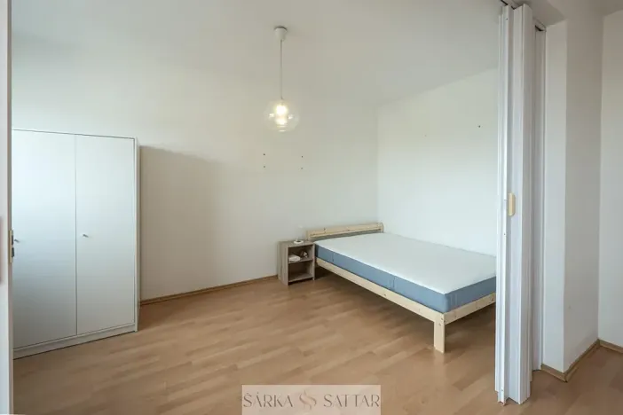 Pronájem bytu 1+kk, Praha - Košíře, Pod Klamovkou, 39 m2