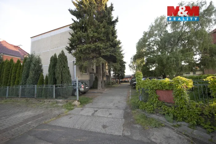 Pronájem bytu 2+kk, Děčín - Děčín V-Rozbělesy, Závodní, 42 m2