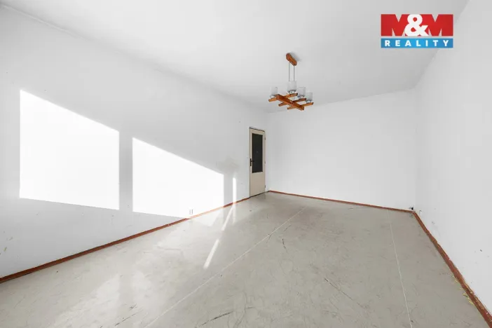 Prodej bytu 2+1, Děčín - Děčín IX-Bynov, Na Pěšině, 63 m2