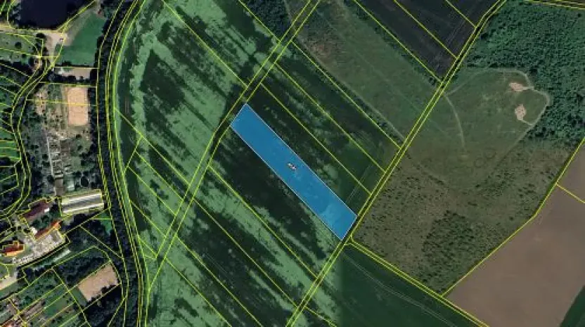 Prodej podílu pole, Komořany, 458 m2