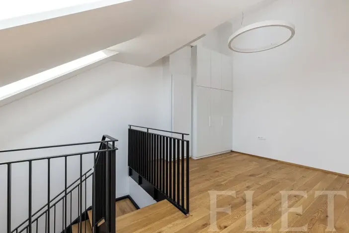 Pronájem bytu 2+kk, Praha - Nusle, Vrtbova, 54 m2