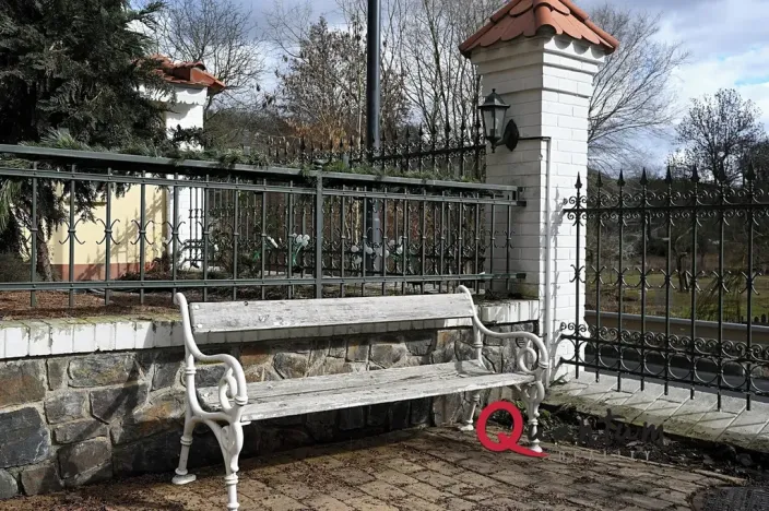 Pronájem bytu 2+kk, Praha - Dejvice, V Šáreckém údolí, 47 m2