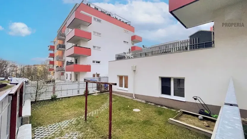 Pronájem bytu 2+kk, Brno, Lišejníková, 58 m2