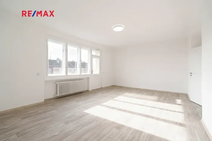 Prodej bytu 3+1, Praha - Strašnice, U kombinátu, 77 m2