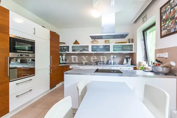 Pronájem kanceláře, Praha - Kunratice, Ke hrádku, 417 m2