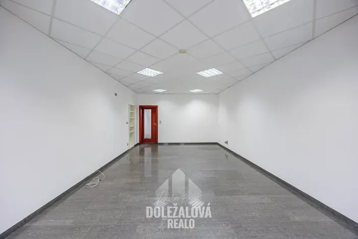 Pronájem kanceláře, Jihlava, Hybrálecká, 64 m2