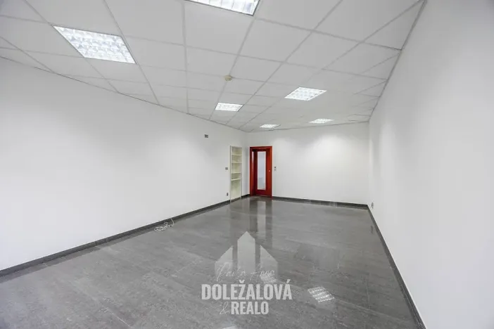Pronájem kanceláře, Jihlava, Hybrálecká, 64 m2