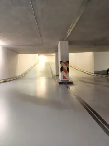 Pronájem garážového stání, Praha - Stodůlky, Laurinova, 15 m2