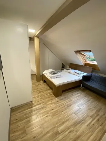 Pronájem bytu 1+kk, Zlín, Štefánikova, 26 m2