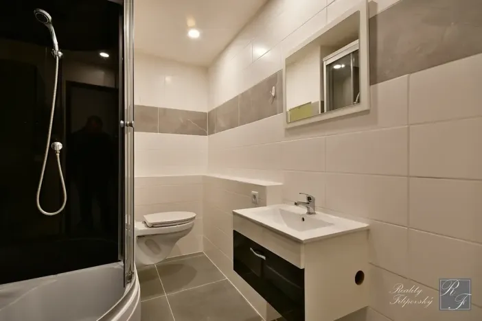 Pronájem bytu 1+kk, Ústí nad Labem, Obvodová, 31 m2