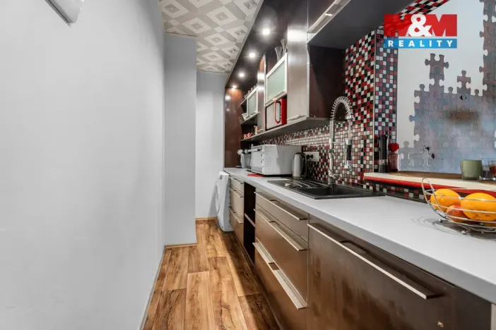 Pronájem bytu 2+kk, Liberec - Liberec VI-Rochlice, Nádvorní, 42 m2