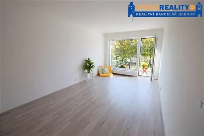 Pronájem bytu 2+kk, Beroun, Na Parkáně, 66 m2