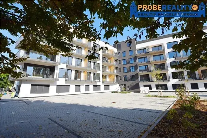 Pronájem bytu 2+kk, Beroun, Na Parkáně, 66 m2