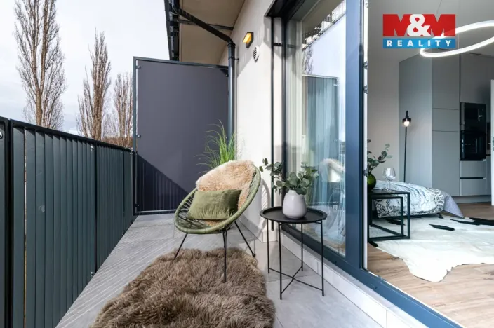 Pronájem bytu 1+kk, Kladno - Dubí, Ke křížku, 34 m2