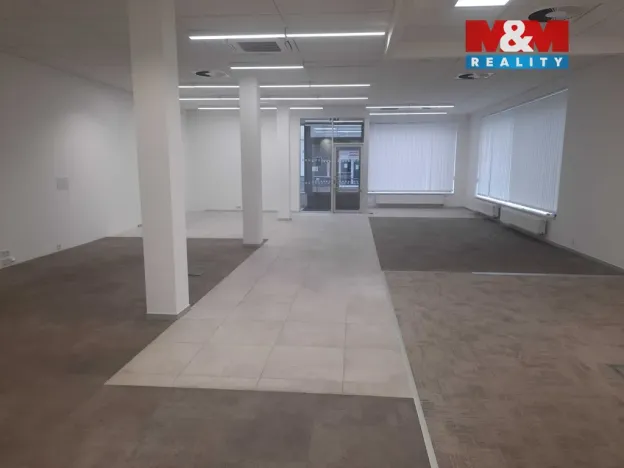 Pronájem obchodního prostoru, Brno - Žabovřesky, Minská, 185 m2