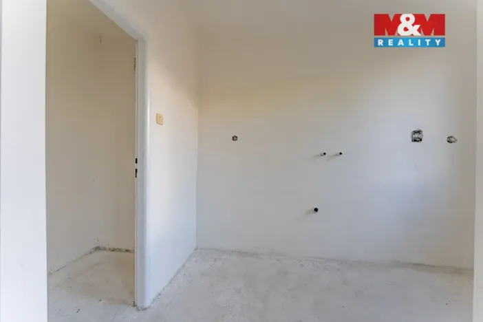 Prodej rodinného domu, Býkev, 190 m2