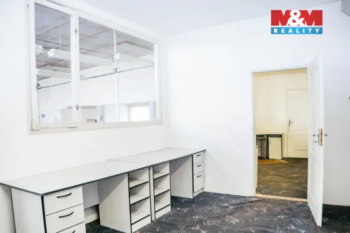 Pronájem obchodního prostoru, Hradešice, 345 m2