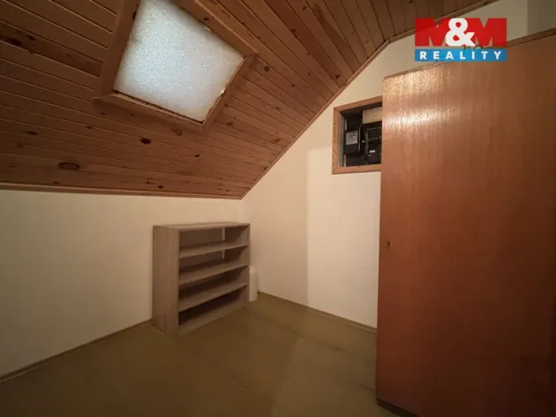 Pronájem bytu 3+kk, Brloh, 85 m2