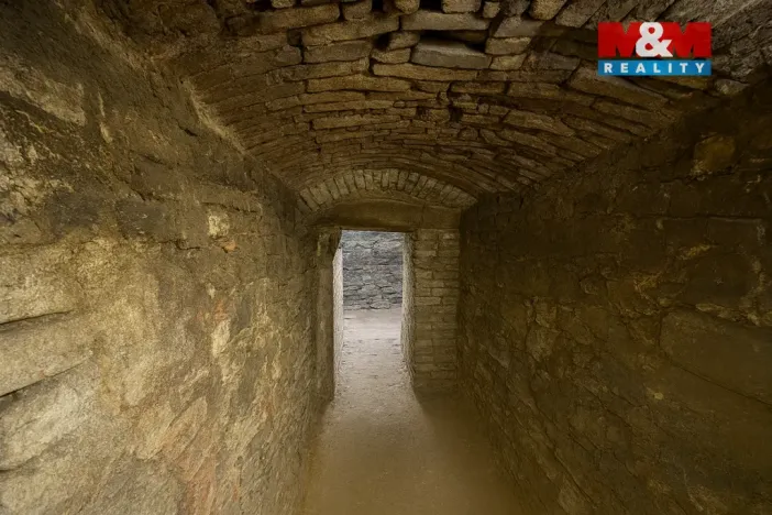 Pronájem restaurace, Jílové u Prahy, Masarykovo náměstí, 68 m2