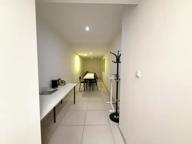 Pronájem obchodního prostoru, Praha - Vršovice, Rostovská, 56 m2