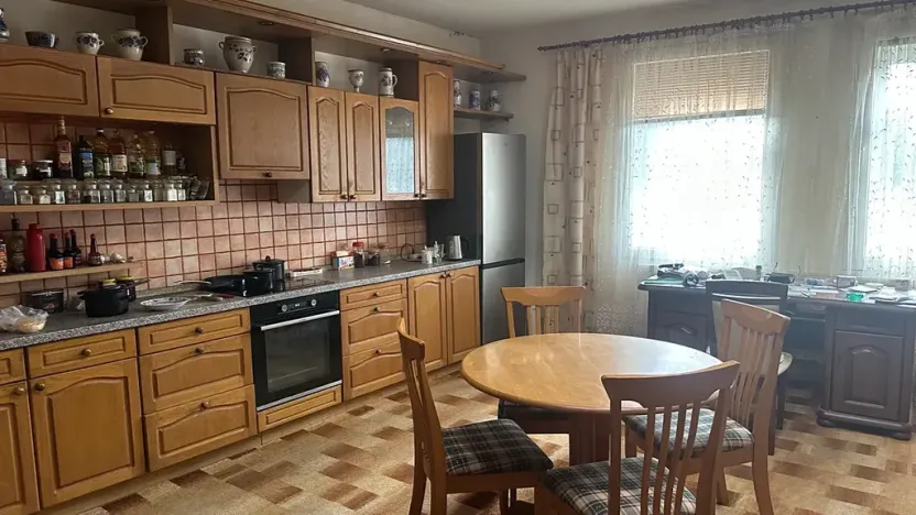Prodej rodinného domu, Líský, 250 m2