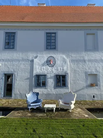 Prodej domu, Hluboká nad Vltavou, 1114 m2