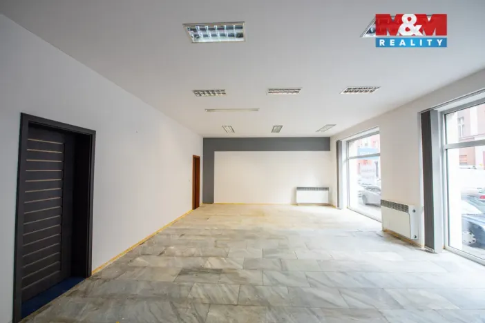 Pronájem kanceláře, Hradec Králové, Šafaříkova, 99 m2