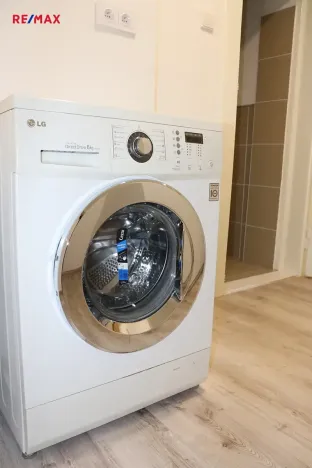 Prodej bytu 1+1, Plzeň, Jablonského, 52 m2