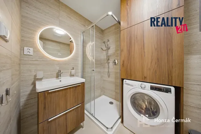 Pronájem bytu 1+kk, Brno, 35 m2