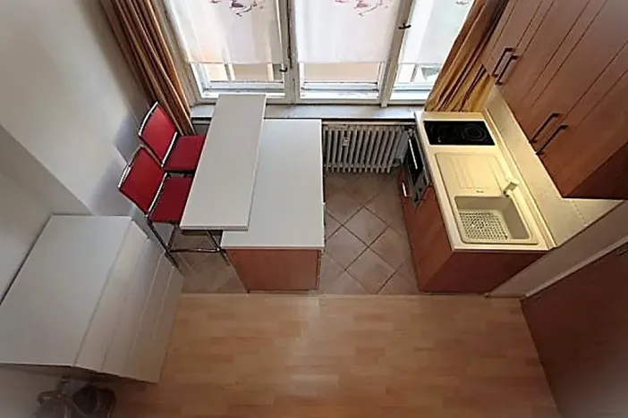 Pronájem bytu 1+kk, Praha - Holešovice, Heřmanova, 26 m2