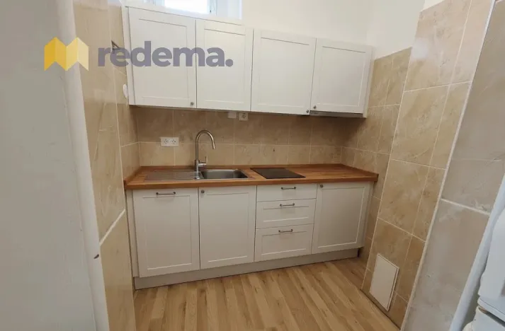 Pronájem bytu 2+1, Praha - Břevnov, Tomanova, 43 m2