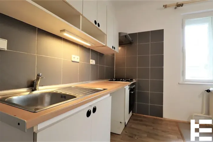 Pronájem bytu 3+kk, Praha - Dolní Chabry, Žďárská, 80 m2