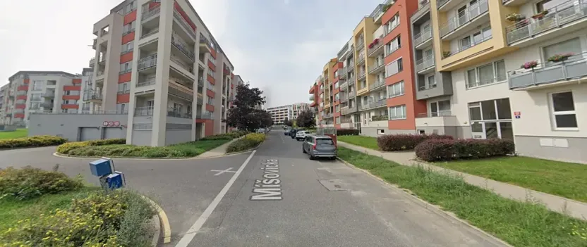 Pronájem garážového stání, Praha - Zličín, Míšovická, 15 m2