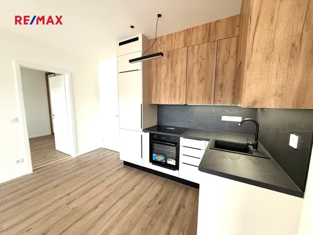 Pronájem bytu 2+kk, Kladno, Ke křížku, 51 m2