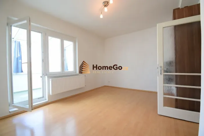 Pronájem bytu 1+kk, Praha - Nusle, U gymnázia, 47 m2