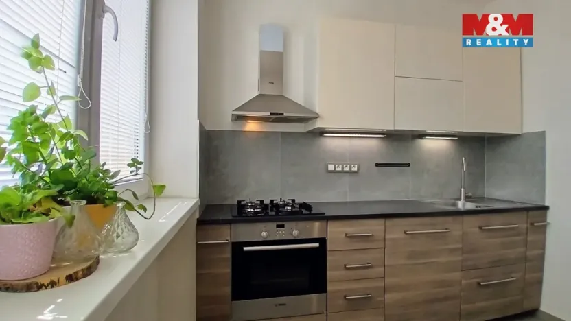 Pronájem bytu 2+1, Praha - Vršovice, Vršovická, 62 m2