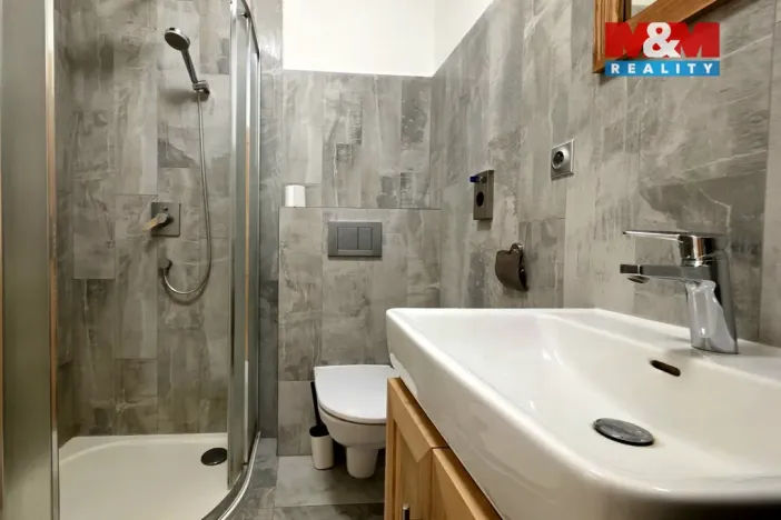 Pronájem bytu 1+kk, Čermná, 42 m2