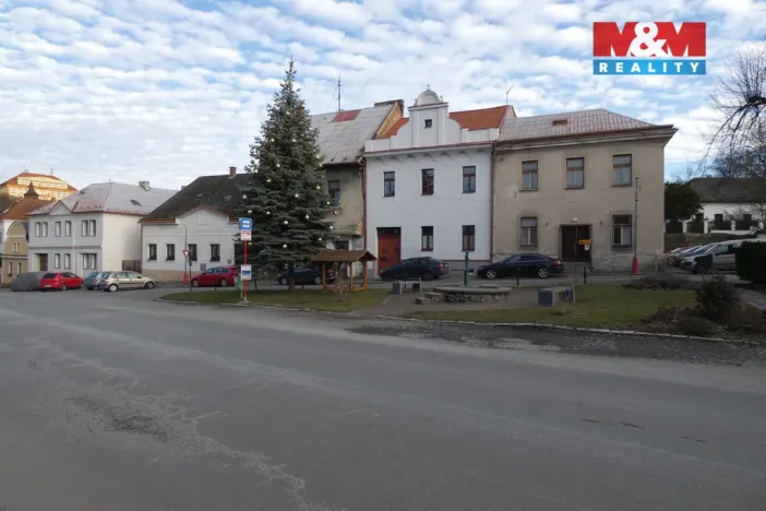 Prodej činžovního domu, Žleby, Zámecké náměstí, 228 m2